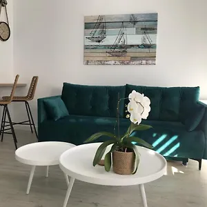 Turkus Z Ogrodem Apartament